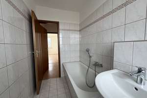 5-Zimmer-Wohnung plus Hauswirtschaftsraum auf 122 qm – Carl-von-Ossietzky-Straße 135, 9127 Gablenz, Chemnitz – Vorschaubild 8