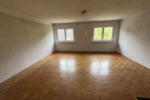 Sanierungsbedürftiges Mehrfamilienhaus in Etzelwang – 92268 Etzelwang – Vorschaubild 1