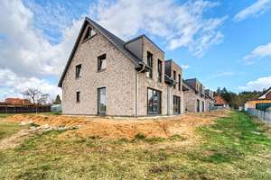 Wintergarten inklusive! KfW-40-Doppelhaushälfte in 
Sereetz mit Garten, PV, Wärmepumpe & Wallbox – Die vollständige Adresse der Immobilie erhältst du vom Anbieter., 23611 Bad Schwartau – Vorschaubild 6
