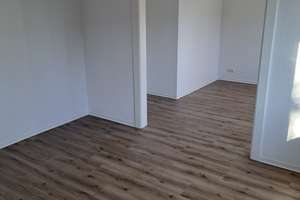 ruhige Maisonette-Wohnung, 3 1/2 Zimmer, ca. 96 qm, Balkon, EBK, Keller in Brhv.-Wulsdorf – Lindenallee 51, 27572 Wulsdorf, Bremerhaven – Vorschaubild 10