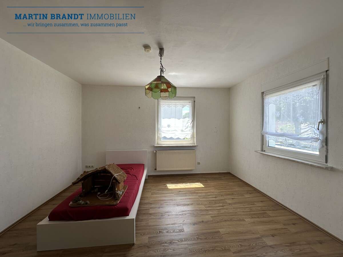 Immobilie in Hünfelden - Großzügiges Mehrfamilienhaus Anwesen mit schönen Garten in zentraler Lage von Hünfelden-Kirberg... - Bild 16