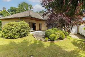 SCHICK & SCHÖN ! Traumhafter Winkel-Bungalow - Top Lage -  Toller Garten - Garage  und vieles mehr – Heidekreis – Vorschaubild 2