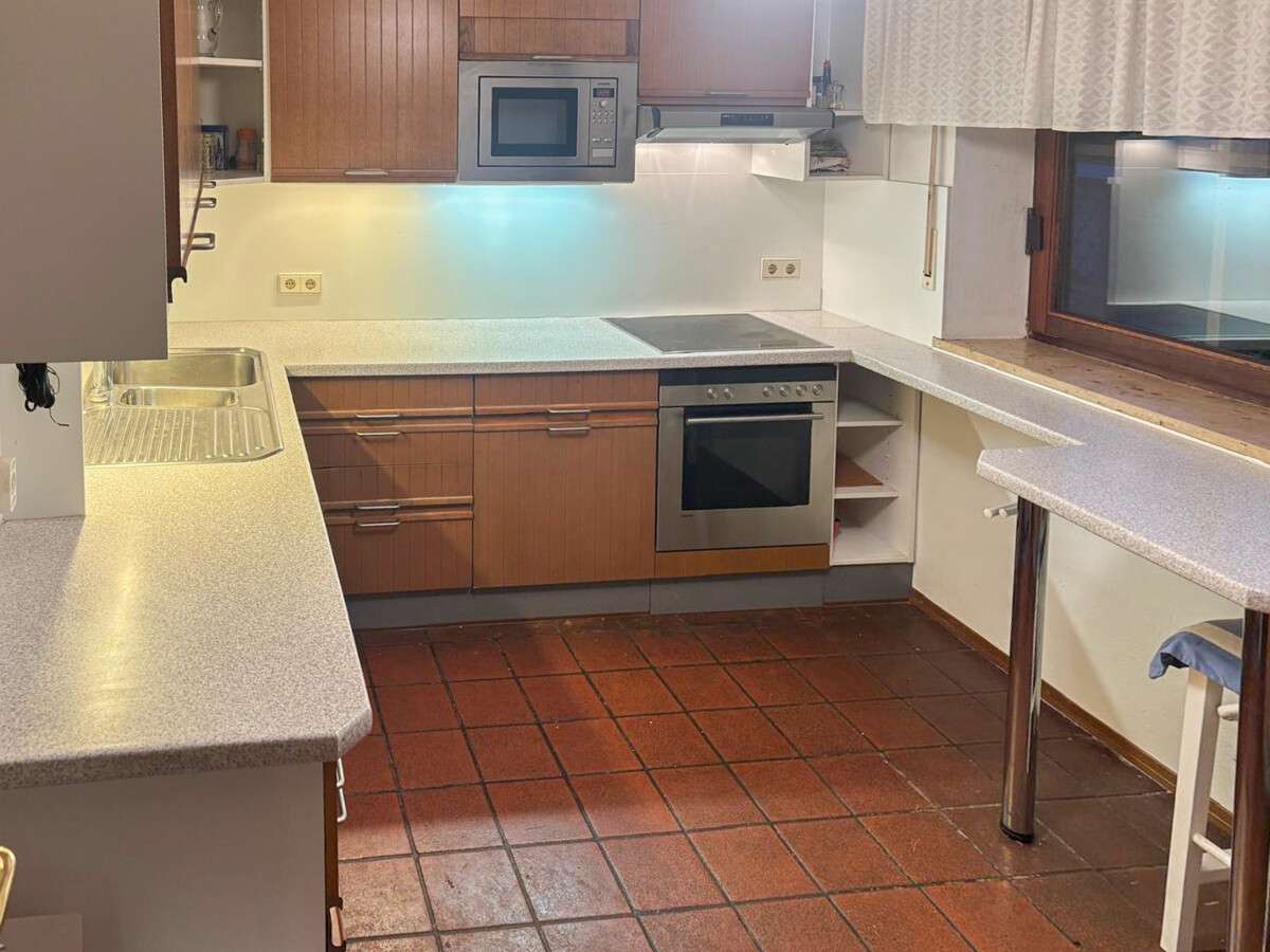 Immobilie in Wettstetten - Gepflegtes großzügig angelegtes Einfamilienhaus - Bild 3