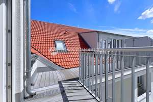 Stilvolle 3-Zimmer-Dachgeschosswohnung mit Terrasse in Top-Zustand, Johannisthal! – Trützschlerstr. 11, 12487 Johannisthal, Berlin – Vorschaubild 7
