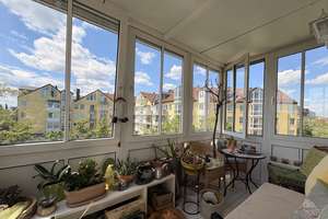 Solide 3 Zimmer Dachgeschosswohnung mit Ausblick und Wintergarten in grüner Hinterhof Idylle – Am Gangsteig 21, 85551 Kirchheim bei München – Vorschaubild 8