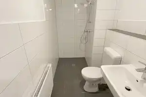 Betreutes Senioren-Wohnen (Mindestalter 60 Jahre): 1-Zimmer-Wohnung mit Balkon in Hannover Burg – Wernigeroder Weg 26, 30419 Hannover – Vorschaubild 3