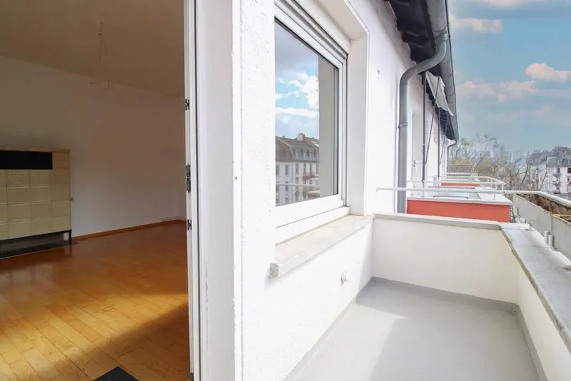 Helle 2 Zimmer Wohnung in top Lage von Bockenheim, Frankfurt am Main – Bild 3