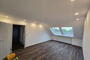 Lichtdurchflutetes Wohnerlebnis: Frisch renovierte 3-Zimmer-DG-Wohnung in Karlsruhe-Neureut – Pralistraße 21, 76149 Neureut, Karlsruhe – Vorschaubild 16