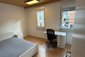 Schönes möbliertes WG Zimmer in 3er WG – Burgenlandstr. 96, 70469 Feuerbach-Mitte, Stuttgart – Vorschaubild 1