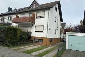 Großzügige 2 Zimmerwohnung mit Balkon, eigenem Gartenanteil u. Außenstellplatz