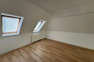 Viel Platz und schönes Wohngefühl auf zwei Ebenen – Osdorfer Landstraße 251b, 22549 Osdorf, Hamburg – Vorschaubild 6