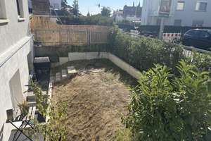 Grundlegend sanierte, freundliche Wohnung im Untergeschoss mit Gärtchen!