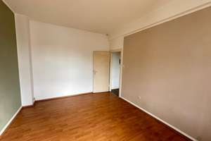ATTRAKTIVE 1-ZIMMER-WOHNUNG MIT BALKON IN HAFENNÄHE