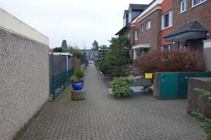 EINFAMILIEN-REIHENMITTELHAUS PARKETT 4 ZIMMER MOD. BÄDER+G-WC GARTEN TERRASSE GARAGE IN HASSELS – Oberheider Straße 35, 40599 Hassels, Düsseldorf – Vorschaubild 36