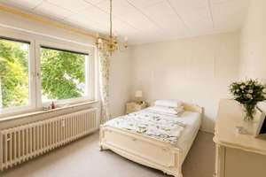 Modernisierte 3-Zimmer-Eigentumswohnung mit Garage und Gemeinschaftsgarten – Die vollständige Adresse der Immobilie erhältst du vom Anbieter., 14165 Zehlendorf, Berlin – Vorschaubild 2