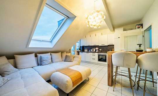 Wohnen mit Weitblick – Stilvolle 2-Zimmer-Dachgeschosswohnung