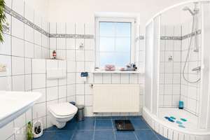 ***Ihr neues Zuhause: Gepflegte Doppelhaushälfte mit viel Platz und idyllischem Garten*** – Die vollständige Adresse der Immobilie erhältst du vom Anbieter., 23911 Kittlitz – Vorschaubild 14
