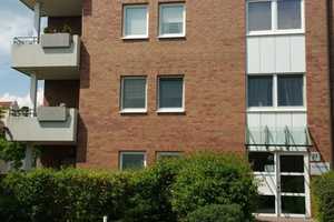 Gute Aussichten! Helle 2-Zimmer-Wohnung mit (halb-) offener Küche  in Reislingen S/W – V.-Droste-Hülshoff-Str. 33, 38446 Wolfsburg – Vorschaubild 1