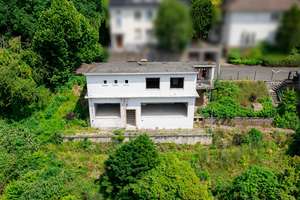 Strahlend erblüht das Neue auf altem Fundament