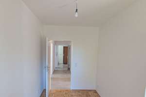 Großzügige 3-Zimmer-Gartenwohnung mit Westterrasse und Tiefgarage in München-Solln – Die vollständige Adresse der Immobilie erhältst du vom Anbieter., 81479 Solln, München – Vorschaubild 13