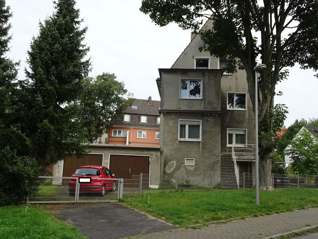 Freistehendes 3Familienhaus in BochumEhrenfeld, nähe