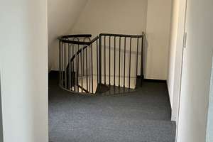 zentrale, große 4 Zimmerwohnung über 2 Etagen in Solingen – Bismarckstraße 16, 42659 Solingen-Mitte, Solingen – Vorschaubild 3