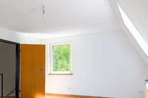 Idylle Pur! Reihenendhaus mit großzügiger Wohn-/Nutzfläche und großem Garten – Schumacherstraße 37, 97209 Veitshöchheim – Vorschaubild 23