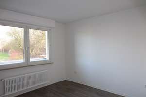 Bezugsfertig renovierte 2-Zimmerwohnung mit Balkon im EG (Hochparterre)! – Am Teichstück 40, 45309 Schonnebeck, Essen – Vorschaubild 6