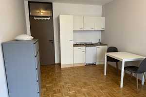 Modernisiert, Möbliert, Inspiriert: Dein City-Appartement mit Süd/West-Balkon – Genter Str. 13-15, 50674 Köln – Vorschaubild 5