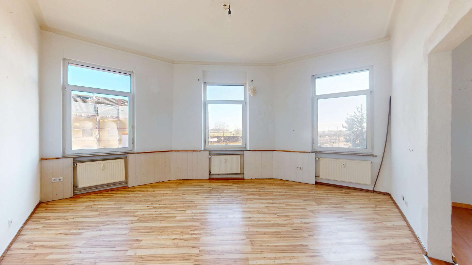 Immobilie in Aulendorf - Wohn- und Geschäftshaus mit Gewerbe im EG und zwei großzügigen Wohnungen in Bahnhofsnähe - Bild 7