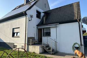Feldhausen: Mehrgenerationenhaus mit großem Grundstück , Doppelgarage und viel Potential – Wildbruch 15, 46244 Overhagen, Bottrop – Vorschaubild 4