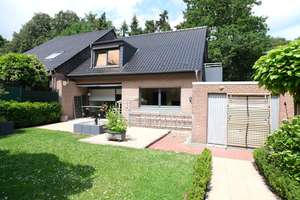 Große Doppelhaushälfte (147qm) mit Vollkeller und Garage direkt am Waldesrand! – Grenzallee 37, 47533 Kleve – Vorschaubild 2