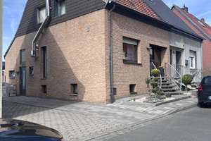 Wohnen mit Charakter: Doppelhaushälfte in Hamm-Heessen  – Die vollständige Adresse der Immobilie erhältst du vom Anbieter., 59073 Heessen, Hamm – Vorschaubild 1