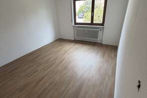 ERSTBEZUG NACH KERNSANIERUNG – HOCHWERTIG, MODERN UND MIT DURCHDACHTEM GRUNDRISS – 70619 Riedenberg, Stuttgart – Vorschaubild 4