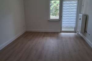 Kleine Zwei-Zimmerwohnung mit Balkon – Am Brunnenkamp 15, 24537 Faldera, Neumünster – Vorschaubild 2