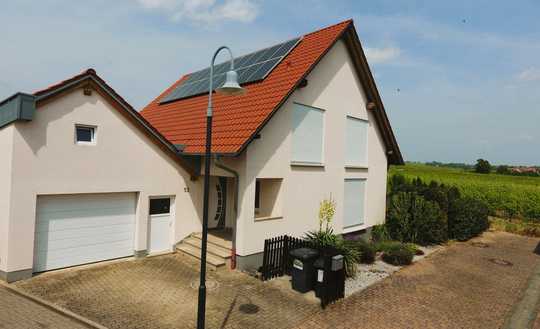 Traumhaftes Einfamilienhaus - großes Grundstück mit Photovoltaik und Erdwärme Heizung