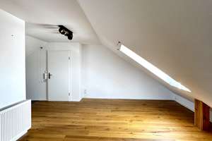 Bezugsfreie, exklusive 4-Zimmer-Maisonette mit Balkon, Kamin & Garage - 7 min zur Tram in Göggingen! – Habsburgstraße 15, 86199 Göggingen-Süd, Augsburg – Vorschaubild 13