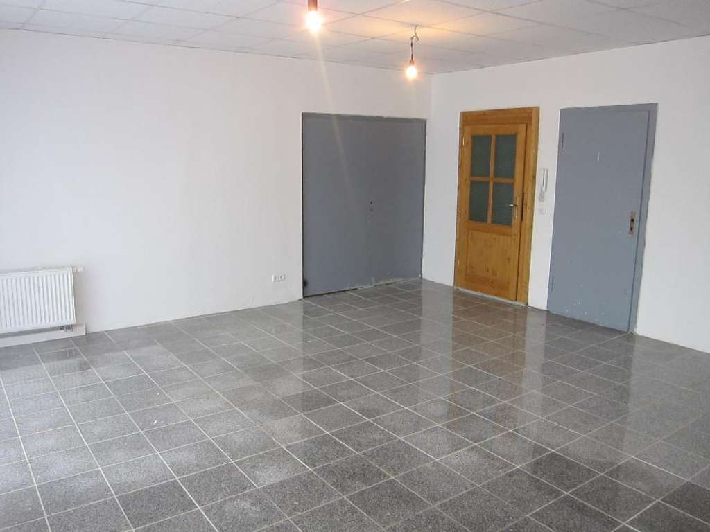 Immobilie in Kissing - Zur Kapitalanlage! Vermietetes Wohn- und Geschäftshaus in Kissing Nähe Bahnhof - Bild 2