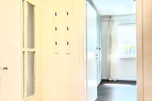 Sehr schöne Wohnung in W-Ronsdorf, teilmöbeliert, inkl. neuer Küche, Spülmaschine, neuer Schränke – Wuppertal – Vorschaubild 2