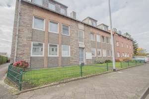 Solides und gepflegtes Mehrfamilienhaus
in zentraler Wohnlage von Mönchengladbach-Neuwerk – Die vollständige Adresse der Immobilie erhältst du vom Anbieter., 41066 Uedding, Mönchengladbach – Vorschaubild 1