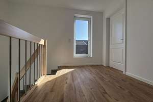 Neubau (2025) –Zweitbezug: wunderschöne 5,5 Zi. Stadt-DHH mit Dachterrasse, Wärmepumpe, Photovoltaik – Die vollständige Adresse der Immobilie erhältst du vom Anbieter., 22846 Norderstedt – Vorschaubild 15