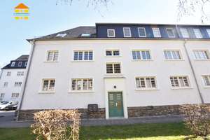 Beschaulich Wohnen im Heimgarten mit Balkon und Stellplatz !