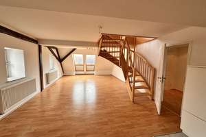 Charmante Dachgeschoss-/Maisonettewohnung mit besonderem Raumgefühl