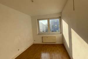 Helle 3‑Zimmer‑Wohnung mit Loggia– gut geschnitten & zentral gelegen – Stresemannstr. 45, 41236 Rheydt, Mönchengladbach – Vorschaubild 3