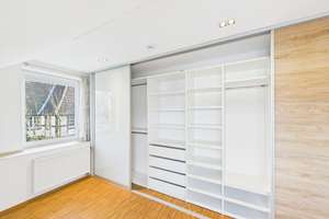 Bielefeld am Musikerviertel: Exklusive Maisonette-Wohnung mit Einbauküche | Aufzug | Sauna & Loggia – Die vollständige Adresse der Immobilie erhältst du vom Anbieter., 33604 Mitte, Bielefeld – Vorschaubild 11