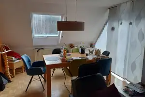 Attraktives und gepflegtes 8-Zimmer-Zweifamilienhaus in Neckartenzlingen – Esslingen (Kreis) – Vorschaubild 10