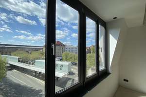 stilvolle 2RaumDG-Wohnung, Balkon, teilmöbliert, Einbauküche, bahnhofsnah
