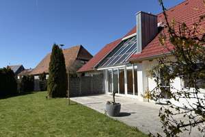 Attraktives Einfamilienhaus mit Gewerbeeinheit in schöner Wohnlage – Die vollständige Adresse der Immobilie erhältst du vom Anbieter., 74564 Crailsheim – Vorschaubild 2
