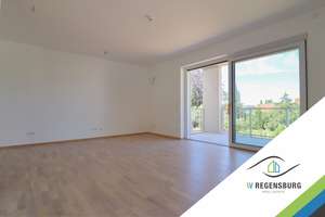 **Lichtdurchflutete 2-Zimmer-Wohnung mit Balkon**