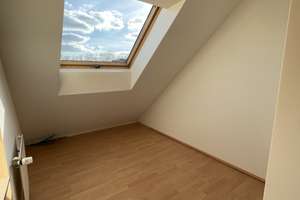 Gemütliches Reihenhaus mit schönem Garten, Werkkeller, Partyraum und großem Dachstudio  – Die vollständige Adresse der Immobilie erhältst du vom Anbieter., 51107 Ostheim, Köln – Vorschaubild 21